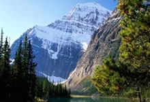 罗马逆转击败佛罗伦萨，迫使积分上涨